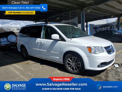 Used 2017 Dodge Grand Caravan SXT FWD image 5