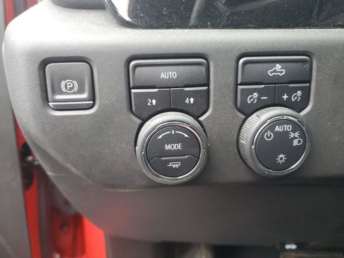 Used 2022 Chevrolet Silverado 1500 LT image 17