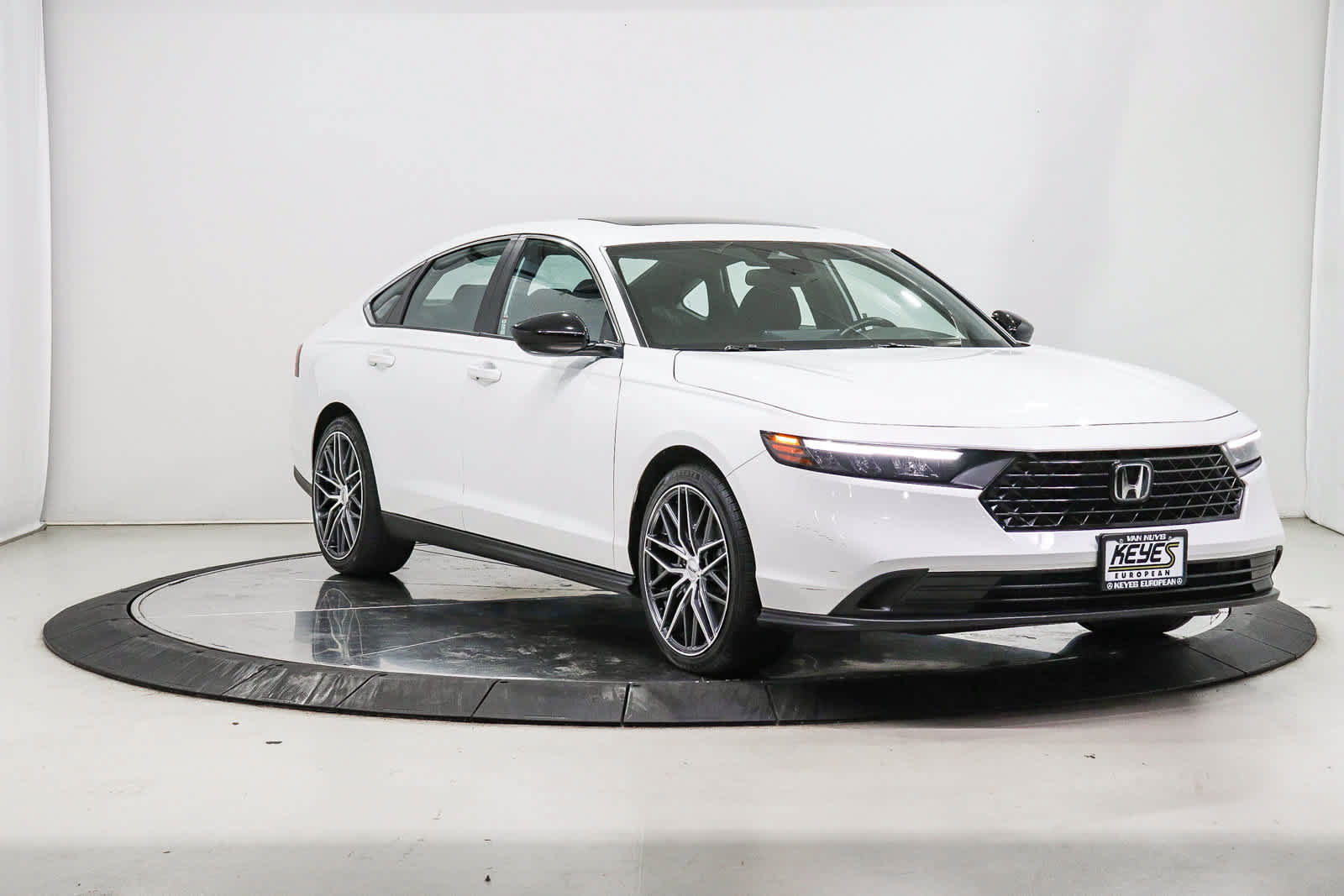 Used 2024 Honda Accord Sport image 5