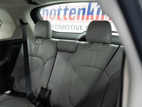 New 2025 Honda Pilot EX-L image 17