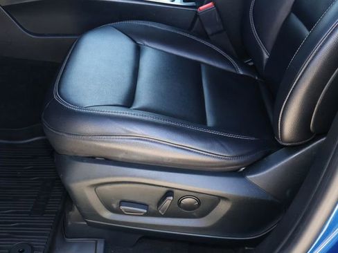 Used 2020 Ford Explorer XLT w/ Equipment Group 202A RWD image 16