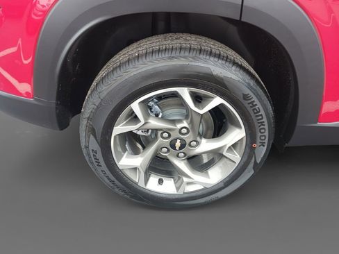 New 2026 Chevrolet Trax LT w/ Driver Confidence Package image 10