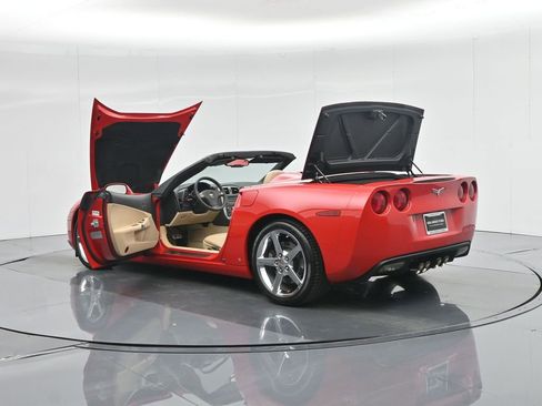 Used 2007 Chevrolet Corvette Convertible w/ Preferred Equipment Group image 36