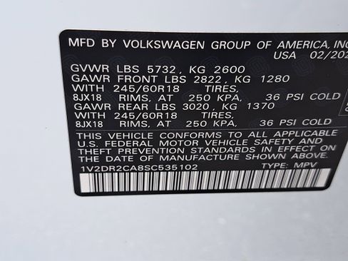Certified 2025 Volkswagen Atlas SE image 33