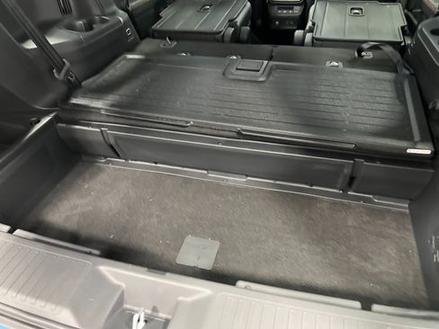 Used 2025 Honda Pilot TrailSport image 35