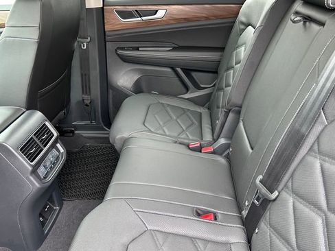 New 2026 Volkswagen Atlas SE FWD image 21