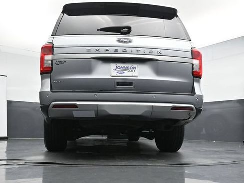Used 2024 Ford Expedition XLT AWD/4WD image 34