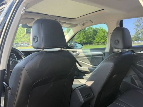 Used 2020 Volkswagen Jetta SE FWD image 5