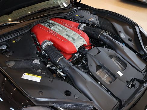 Certified 2020 Ferrari 812 Superfast RWD image 84