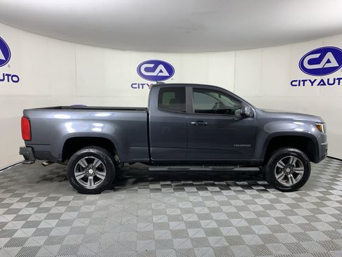 Used 2017 Chevrolet Colorado W/T w/ Custom Special Edition RWD image 2