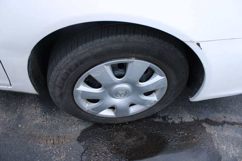 Used 2002 Toyota Camry LE FWD image 3