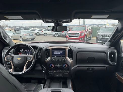 Used 2021 Chevrolet Silverado 1500 High Country image 21