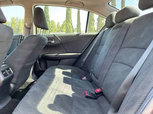 Used 2017 Honda Accord EX image 20