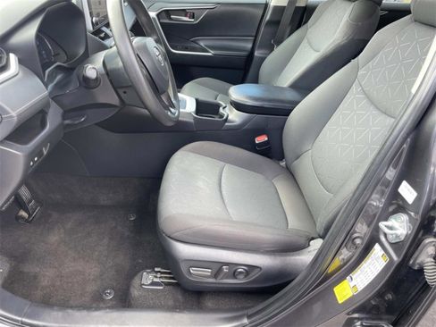 Used 2023 Toyota RAV4 XLE image 19