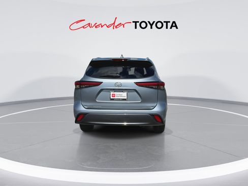 Used 2023 Toyota Highlander Limited image 7