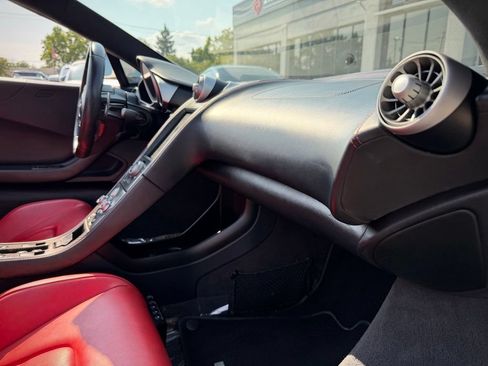 Used 2015 McLaren 650S Spider RWD image 27