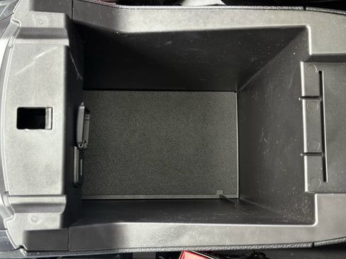 Used 2018 Ford Explorer Sport image 27