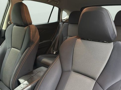 Used 2018 Subaru Crosstrek 2.0i Premium image 10