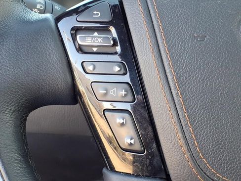 Used 2024 INFINITI QX80 Sensory image 19