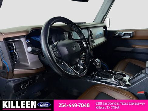 Used 2021 Ford Bronco Outer Banks AWD/4WD image 10