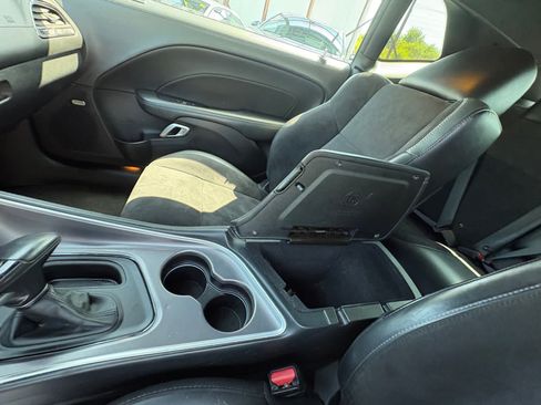 Used 2022 Dodge Challenger GT w/ Plus Package RWD image 30