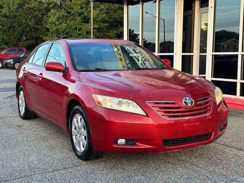 Used 2007 Toyota Camry XLE image 1