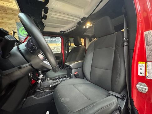 Used 2020 Jeep Gladiator Sport AWD/4WD image 37