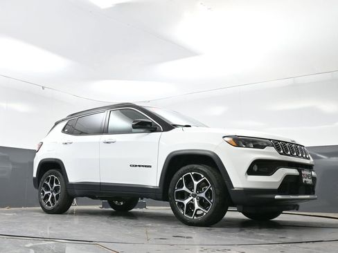 Used 2025 Jeep Compass Limited AWD/4WD image 50