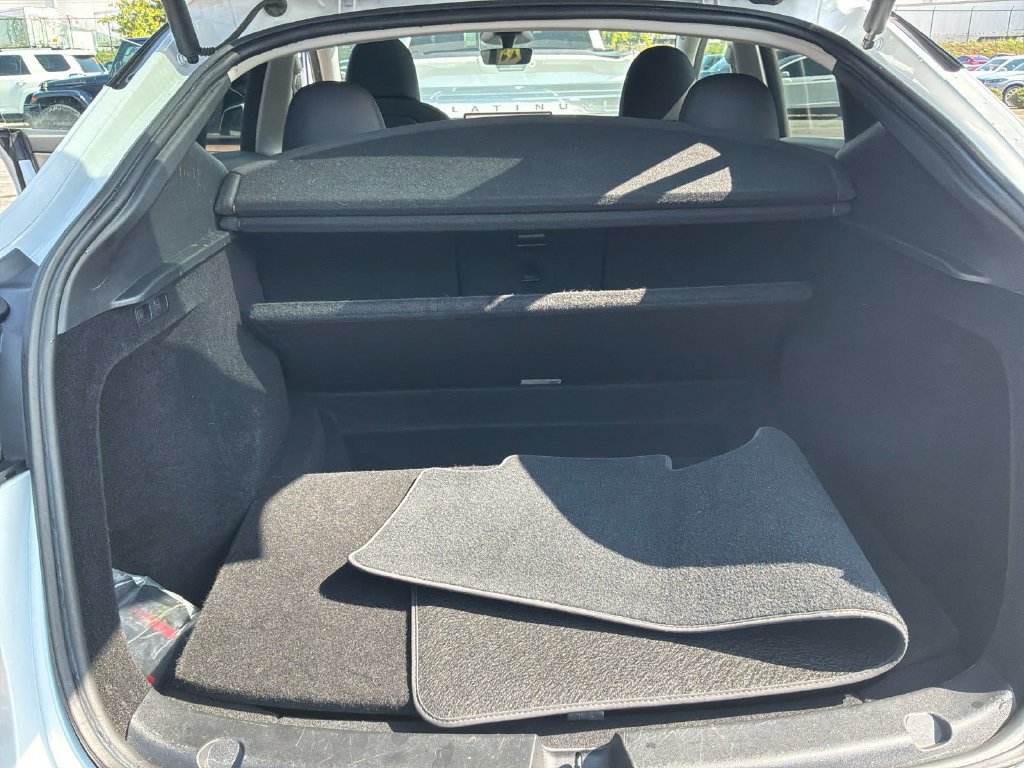 Used 2023 Tesla Model Y Long Range AWD/4WD image 3