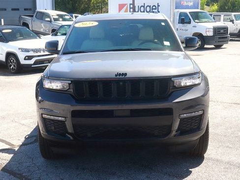Used 2025 Jeep Grand Cherokee L Limited w/ Luxury Tech Group II AWD/4WD image 2