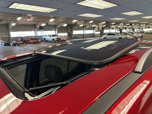 Certified 2023 Chevrolet Traverse RS image 13