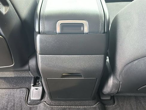 Used 2025 Hyundai Santa Fe SE FWD image 31