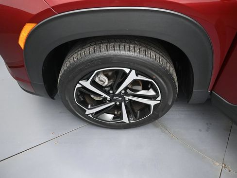 Used 2023 Chevrolet TrailBlazer RS w/ Sun and Liftgate Package AWD/4WD image 37