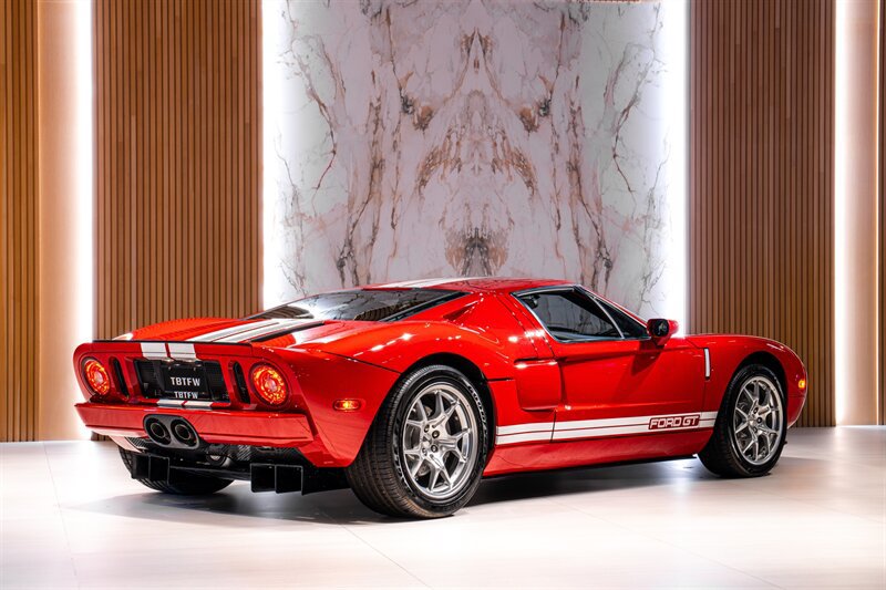 Used 2005 Ford GT RWD image 4