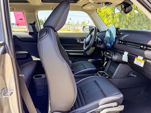 New 2026 MINI Cooper 2-Door Hardtop FWD image 17