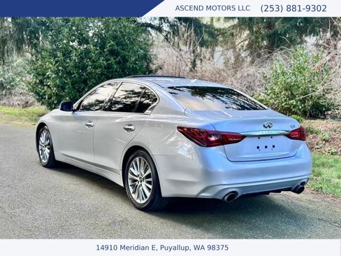 Used 2019 INFINITI Q50 Luxe w/ Essential Package (3.0T Luxe) image 3