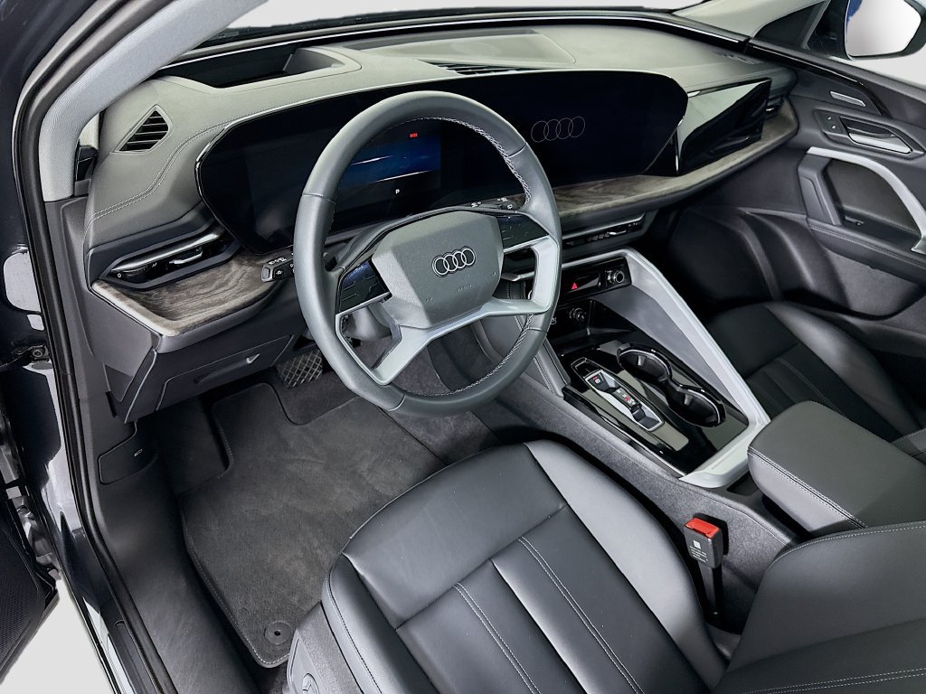 Certified 2025 Audi Q5 Premium w/ Premium Plus AWD/4WD image 9
