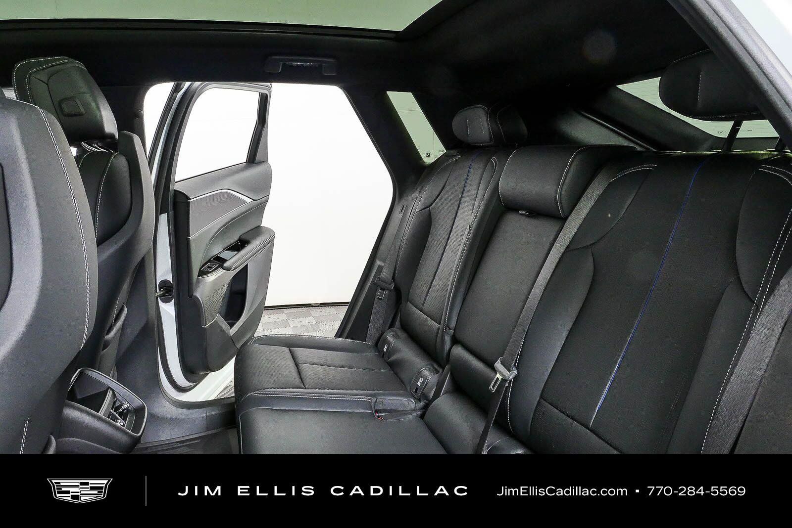 Used 2024 Cadillac Lyriq Luxury AWD/4WD image 20