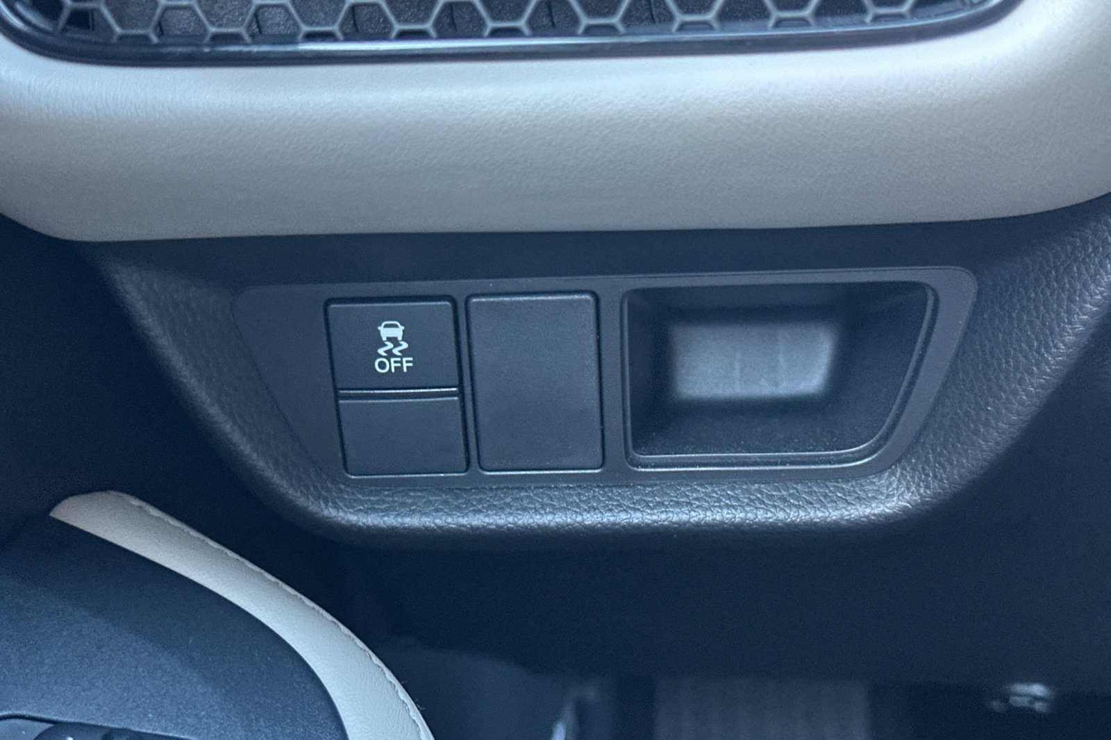 Used 2024 Honda HR-V EX-L image 40