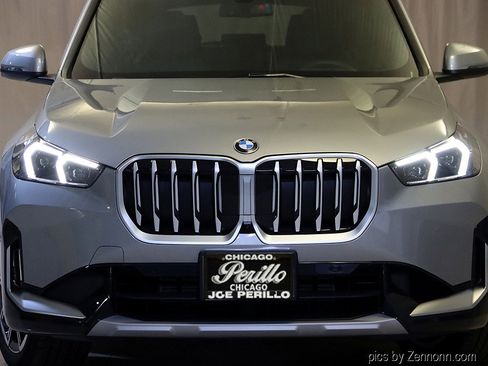 New 2025 BMW X1 xDrive28i w/ Premium Package image 6