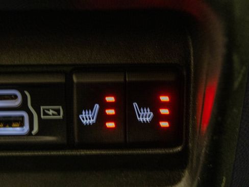 Used 2022 Jeep Grand Cherokee Trailhawk w/ Luxury Tech Group III AWD/4WD image 41