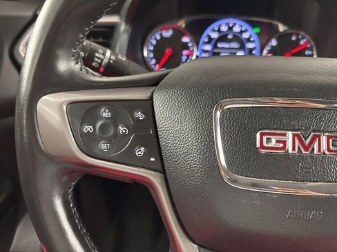 Used 2022 GMC Acadia AT4 w/ Technology Package AWD/4WD image 28