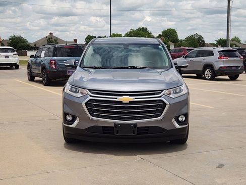 Used 2020 Chevrolet Traverse LT FWD image 6