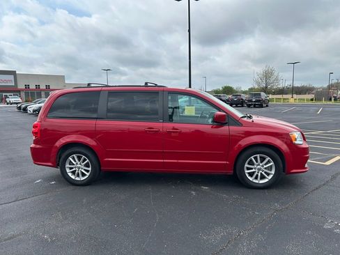 Used 2014 Dodge Grand Caravan SXT image 10