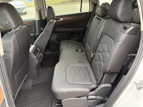 New 2026 Volkswagen Atlas SE image 22