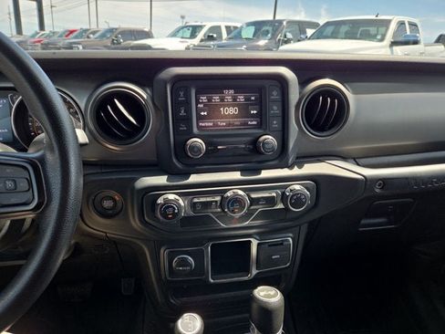 Used 2021 Jeep Wrangler Unlimited Sport AWD/4WD image 15