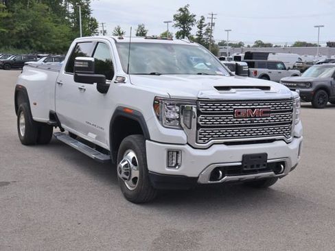 Used 2020 GMC Sierra 3500 Denali w/ Denali Ultimate Package AWD/4WD image 8