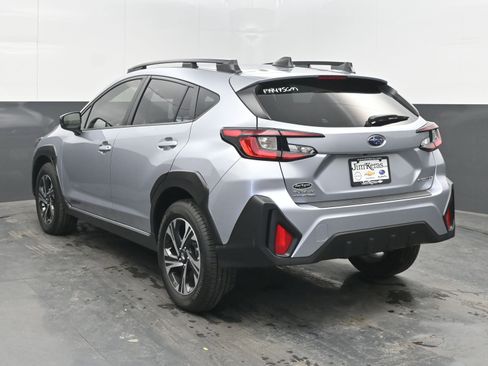 Used 2025 Subaru Crosstrek 2.0i Premium w/ Crosstrek Mirror Package image 8