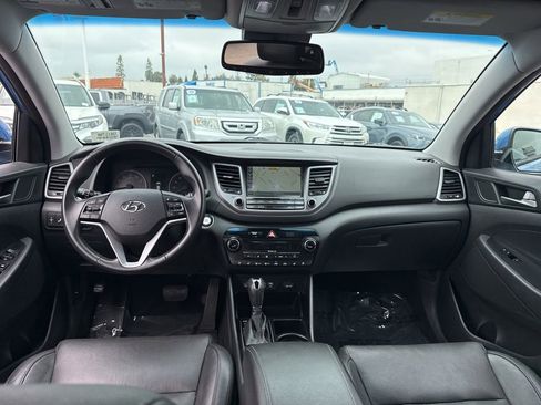 Used 2016 Hyundai Tucson Limited w/ Option Group 03 FWD image 14