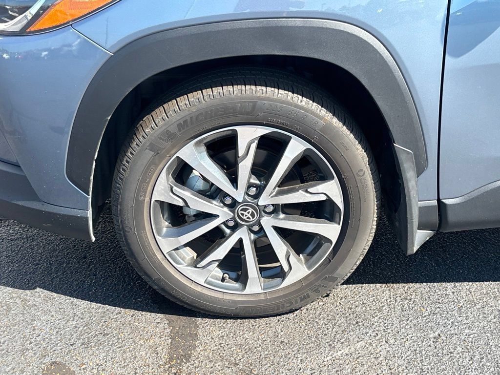 Used 2024 Toyota Corolla Cross L FWD image 24